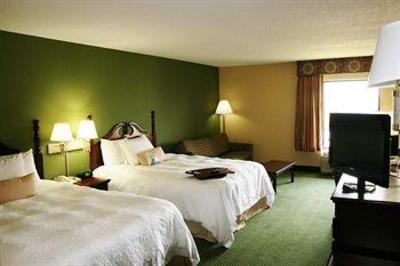 фото отеля Hampton Inn Bloomington West