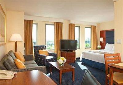 фото отеля Marriott Residence Inn Boston Harbor on Tudor Wharf