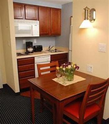 фото отеля Marriott Residence Inn Boston Harbor on Tudor Wharf