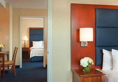 фото отеля Marriott Residence Inn Boston Harbor on Tudor Wharf