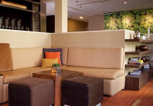 фото отеля Courtyard Hotel Larkspur