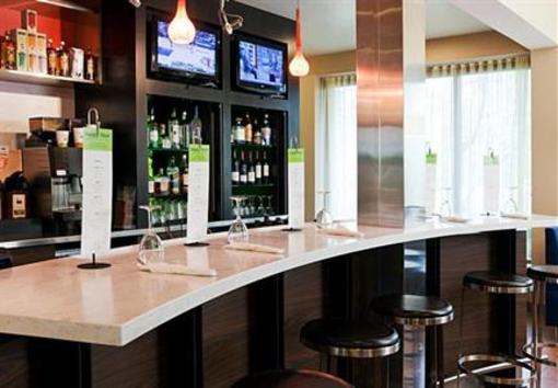 фото отеля Courtyard Hotel Larkspur