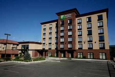 фото отеля Holiday Inn Express Kelowna
