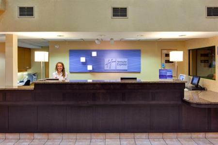 фото отеля Holiday Inn Express Kelowna