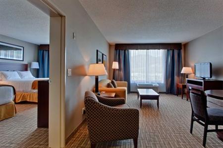 фото отеля Holiday Inn Express Kelowna