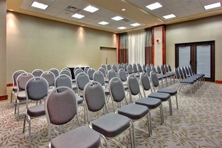 фото отеля Holiday Inn Express Kelowna