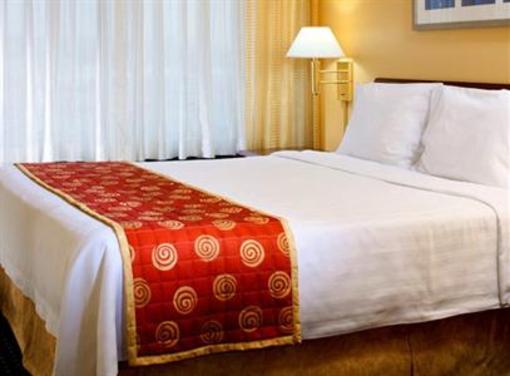 фото отеля SpringHill Suites Gaithersburg