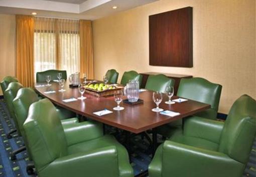 фото отеля SpringHill Suites Gaithersburg
