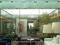 Hotel Monaco & Grand Canal