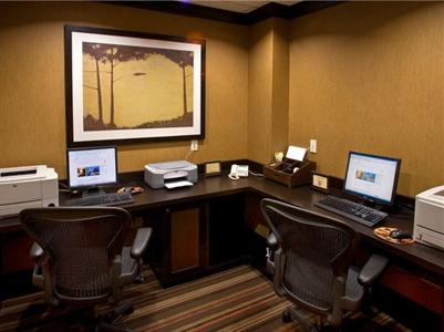 фото отеля DoubleTree by Hilton Hotel Wilmington