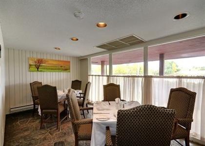 фото отеля Clarion Resort Pinewood Park