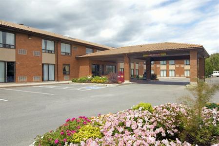 фото отеля Comfort Inn - Highway 401