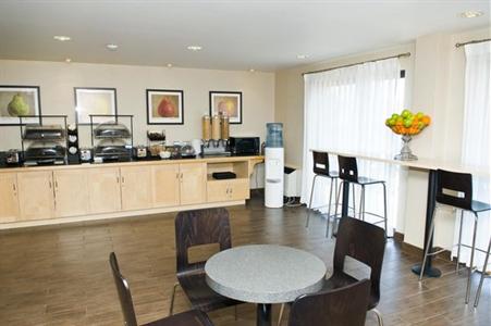 фото отеля Comfort Inn - Highway 401