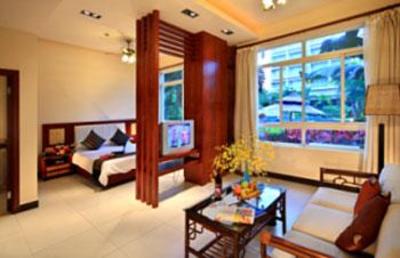 фото отеля Yelan Bay Resort