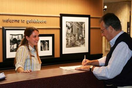 фото отеля Hampton Inn Goldsboro