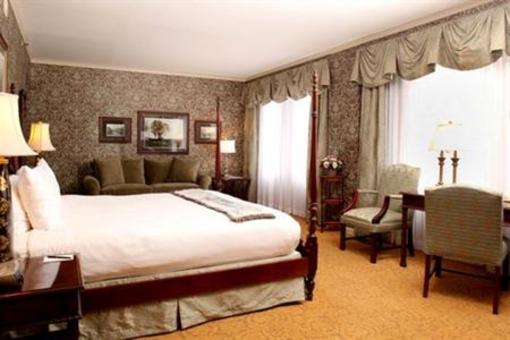фото отеля The Brown Hotel