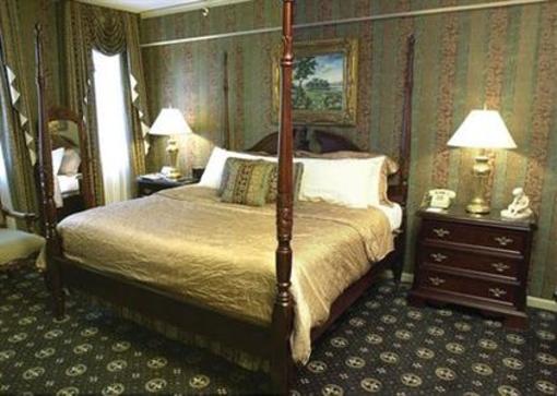 фото отеля The Brown Hotel