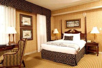 фото отеля The Brown Hotel