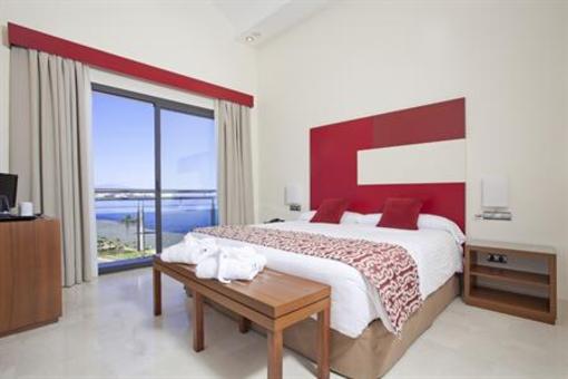 фото отеля Fuerte Estepona Suites