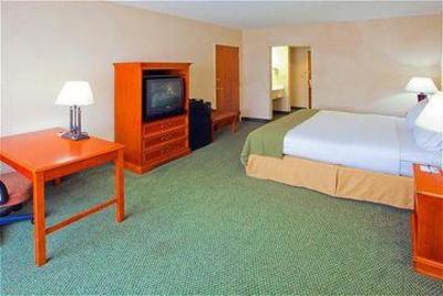 фото отеля Holiday Inn Express Cambridge (Maryland)