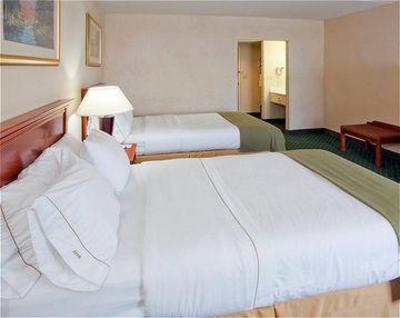 фото отеля Holiday Inn Express Cambridge (Maryland)