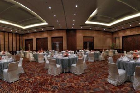 фото отеля Radisson Hotel Agra Taj East Gate Road