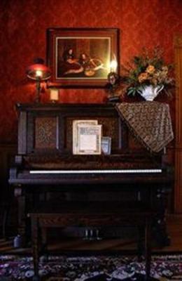 фото отеля Alexander Mansion Bed & Breakfast