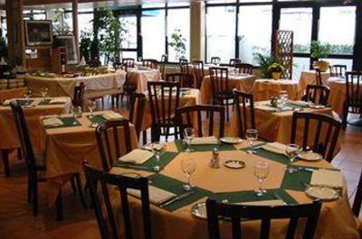 фото отеля Median Paris Chatillon Hotel