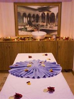 фото отеля Utopia World Hotel