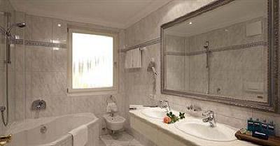 фото отеля Parkhotel Schonblick Brunico