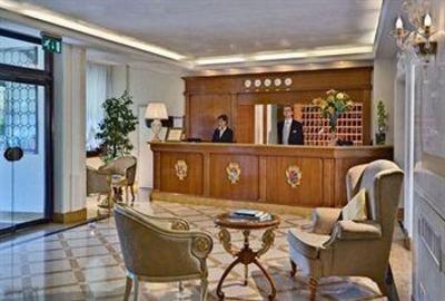 фото отеля Hotel Carlton on the Grand Canal
