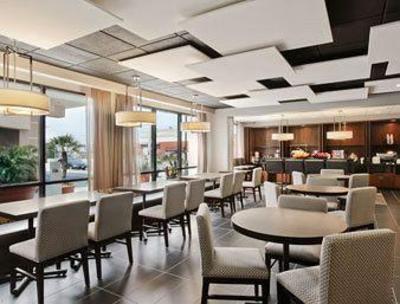 фото отеля Wingate by Wyndham Los Angeles International Airport LAX