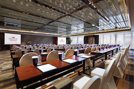фото отеля Crowne Plaza Shenyang Parkview