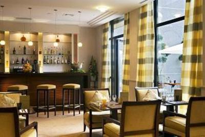 фото отеля La Reine Astrid All Suites