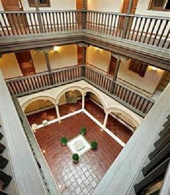 фото отеля Sacristia de Santa Ana