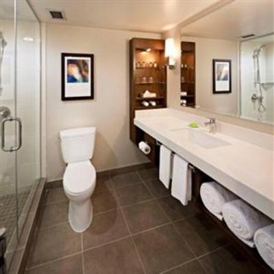 фото отеля Delta Calgary South