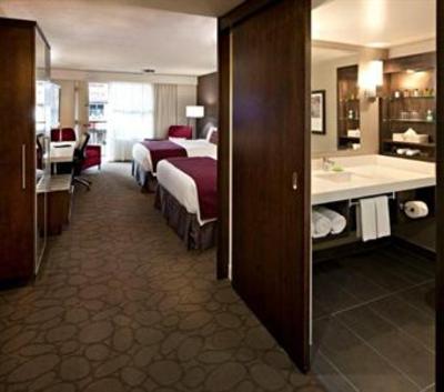 фото отеля Delta Calgary South