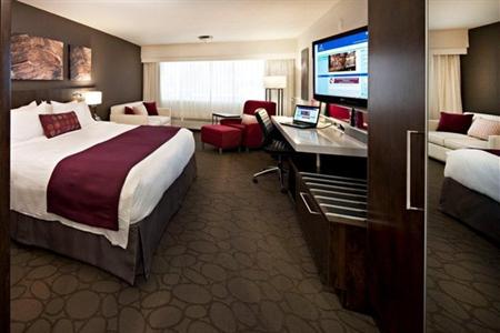 фото отеля Delta Calgary South