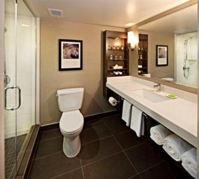 фото отеля Delta Calgary South