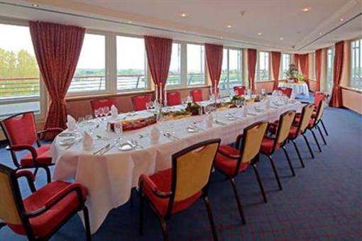 фото отеля Crowne Plaza Hotel Schwerin