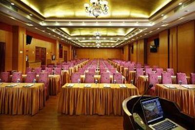 фото отеля Guangzhou Royal Garden Hotel