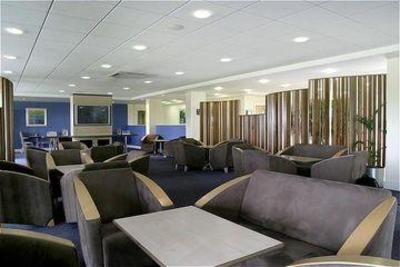 фото отеля Holiday Inn Express Cardiff Airport