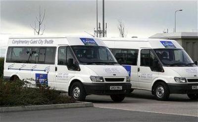 фото отеля Holiday Inn Express Cardiff Airport