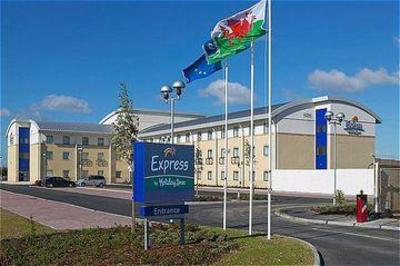 фото отеля Holiday Inn Express Cardiff Airport