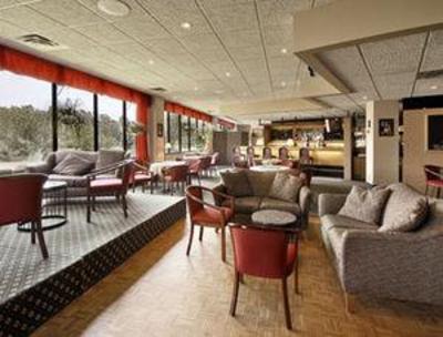 фото отеля Ramada Hotel on the Bay Conference Resort - Belleville