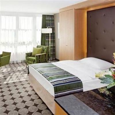 фото отеля Moevenpick Hotel Nuremberg-Airport