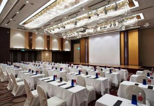 фото отеля ANA Crowne Plaza Hakata