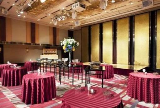 фото отеля ANA Crowne Plaza Hakata