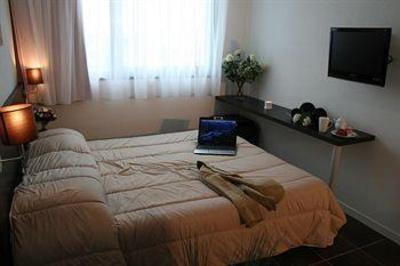 фото отеля All Suites Home Bordeaux Lac