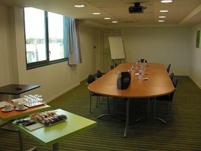 фото отеля All Suites Home Bordeaux Lac